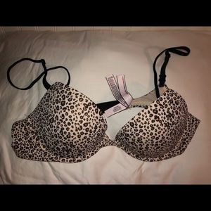 Victoria’s Secret bra size 34B